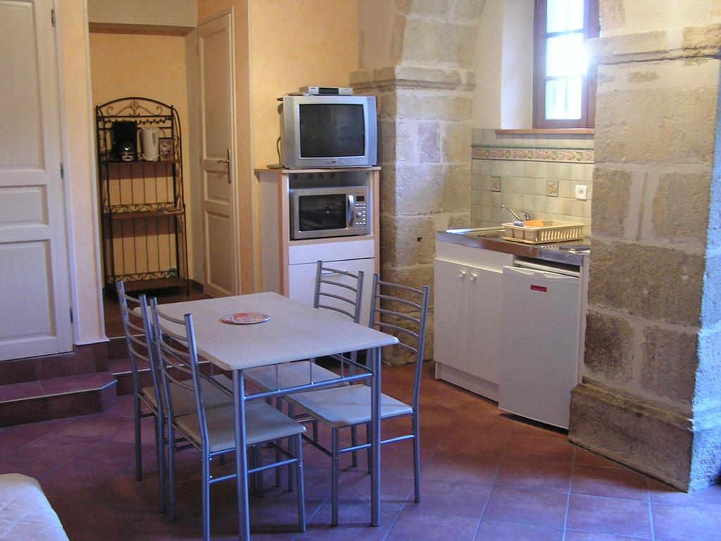 Holiday home Chez Bernard Et Michele *